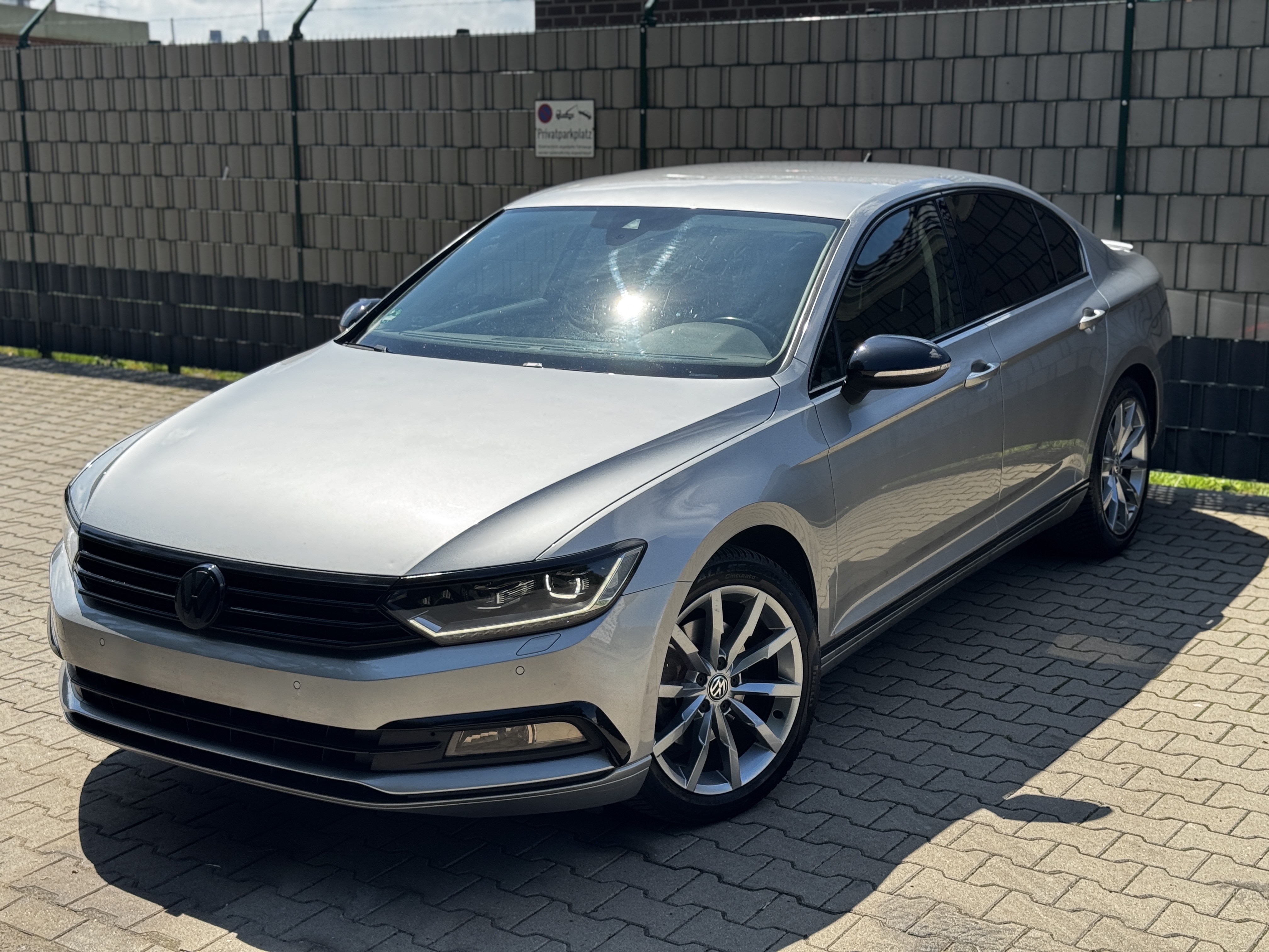 VW Passat